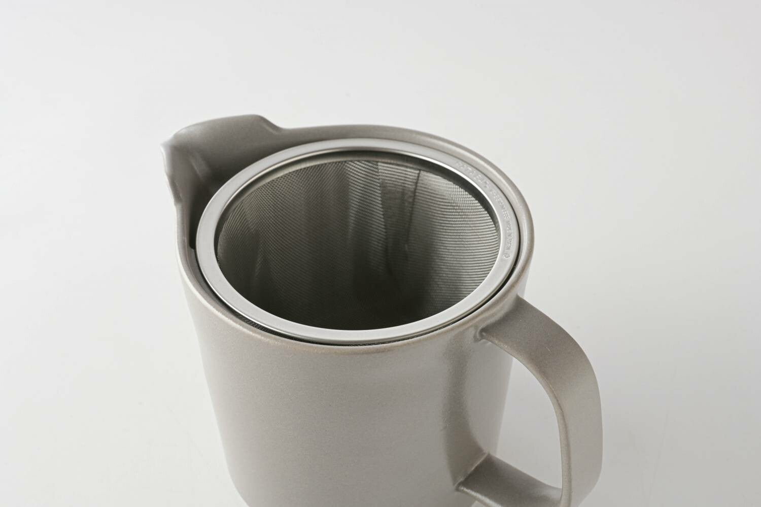MINO TEAPOT GREY