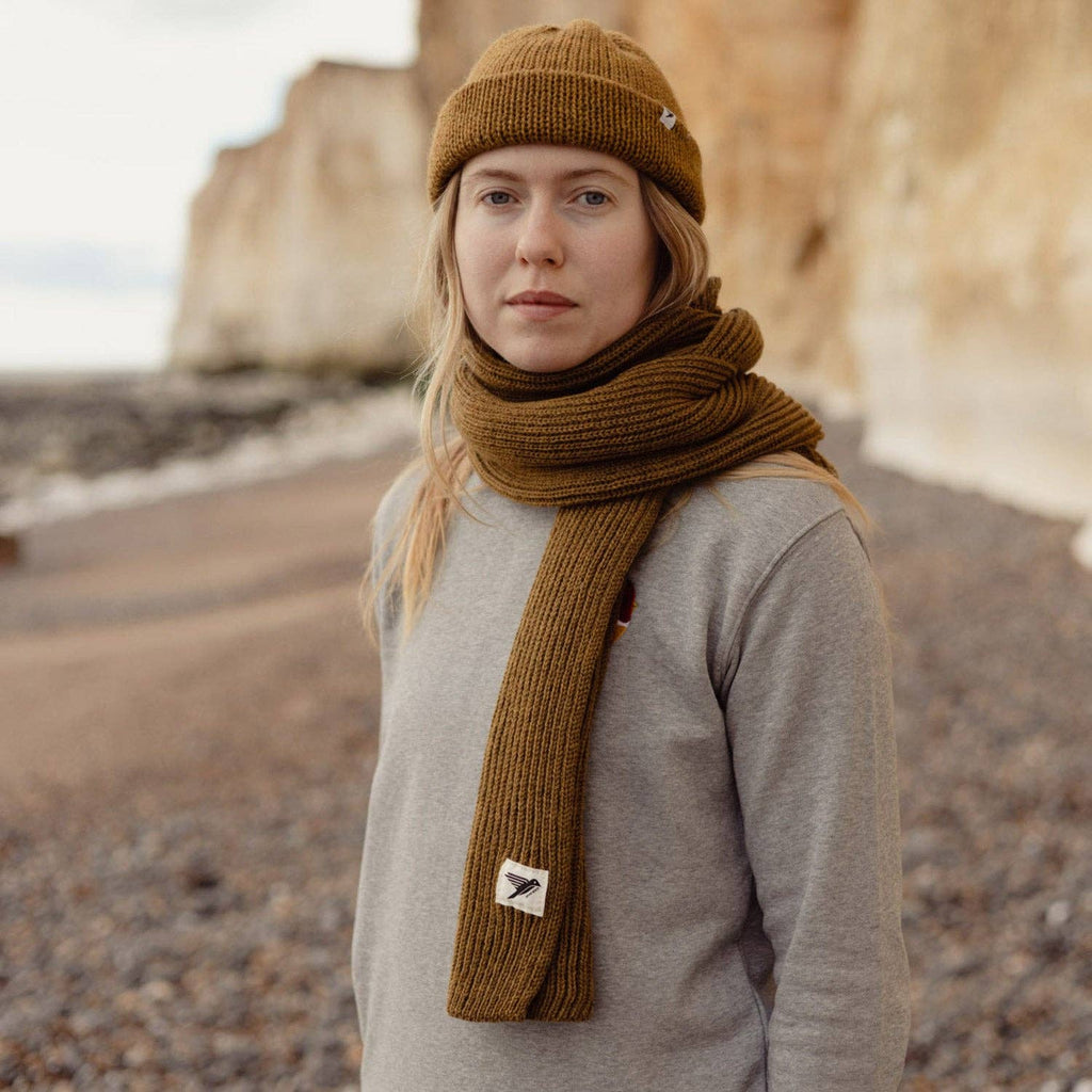 SILVERSTICK CIRRUS MERINO WOOL SCARF NAVY
