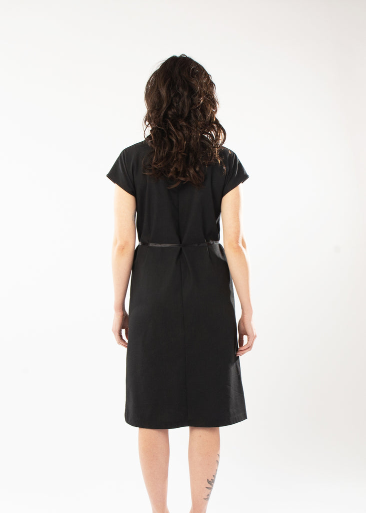 UNDULATE DRESS BLACK & RED PRINT