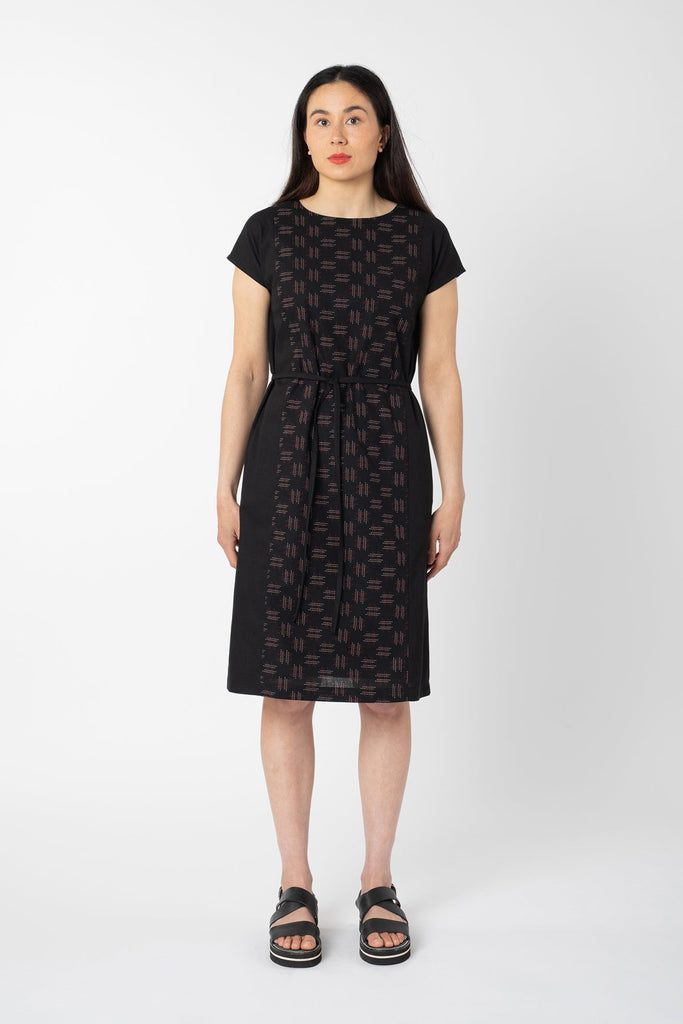 UNDULATE DRESS BLACK & RED PRINT