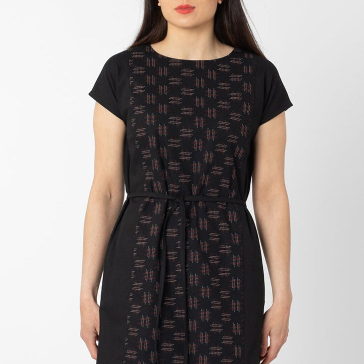 UNDULATE DRESS BLACK & RED PRINT